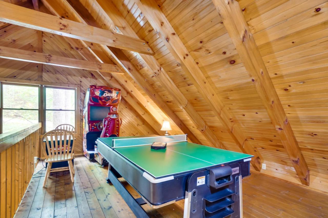 Cabin With Hot Tub About 6 Mi To Downtown Gatlinburg! Exterior photo